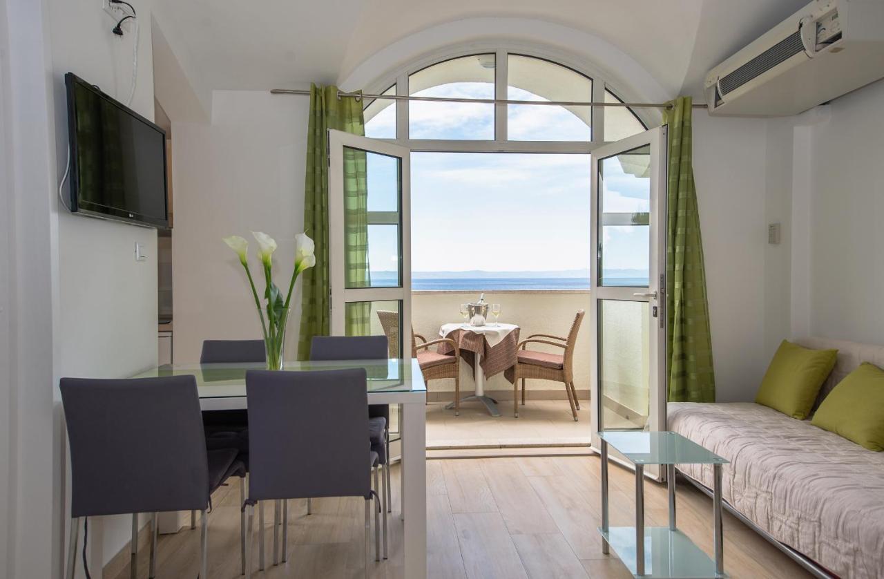 Apartments Beach * Makarska